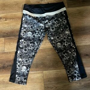 GUC lululemon crop leggings 19inch size 8